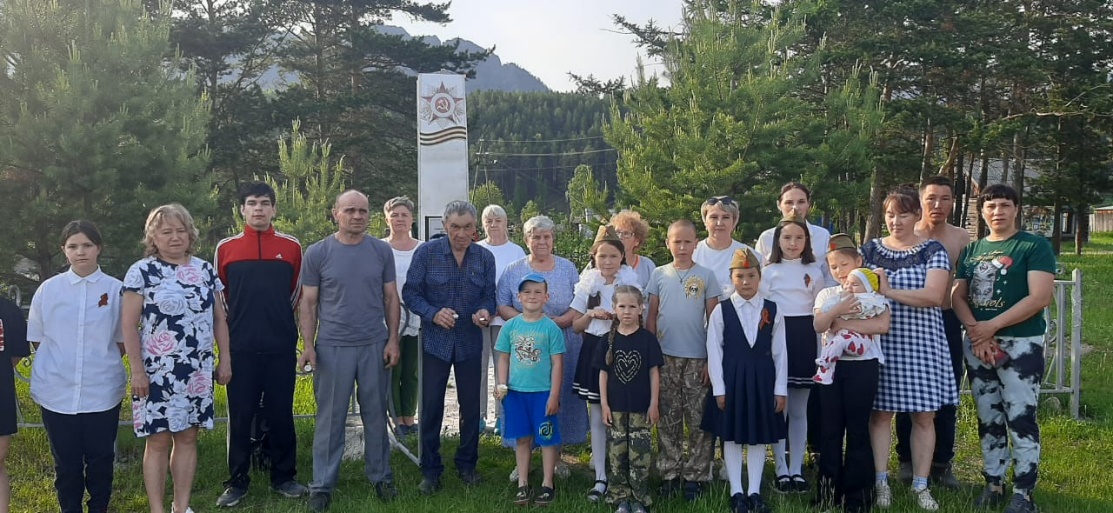 Сегодня 22 июня в п. Холодная, прошла акция &quot;Свеча памяти&quot; в которой приняли участие ТОСы&quot;Асикта &quot;, &quot;Ручеёк&quot;, &quot;Подснежник&quot;, а также коллектив АУ КДЦ &quot;Аргуакта&quot;. #100добрых дел#100летрайон.